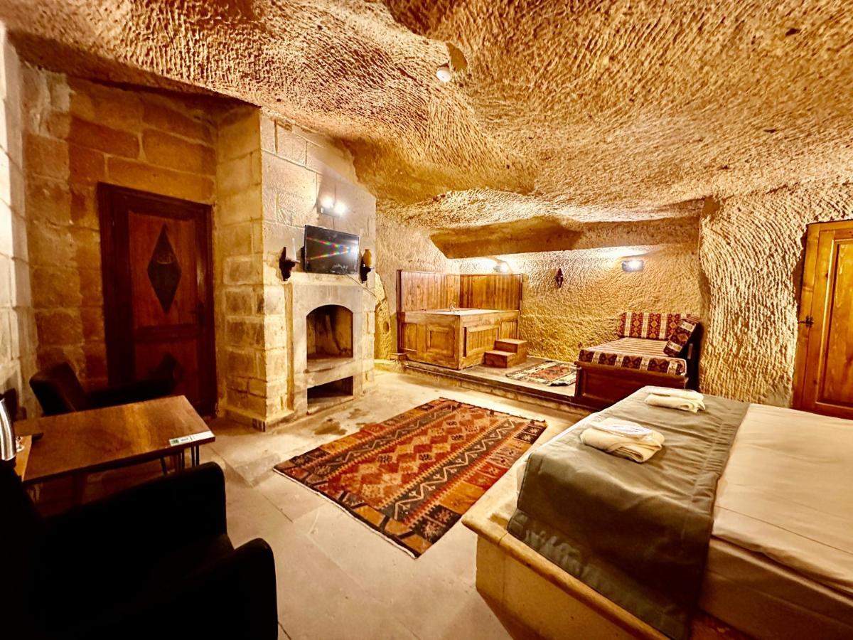Harkasos Cave Hotel Юргюп Екстериор снимка
