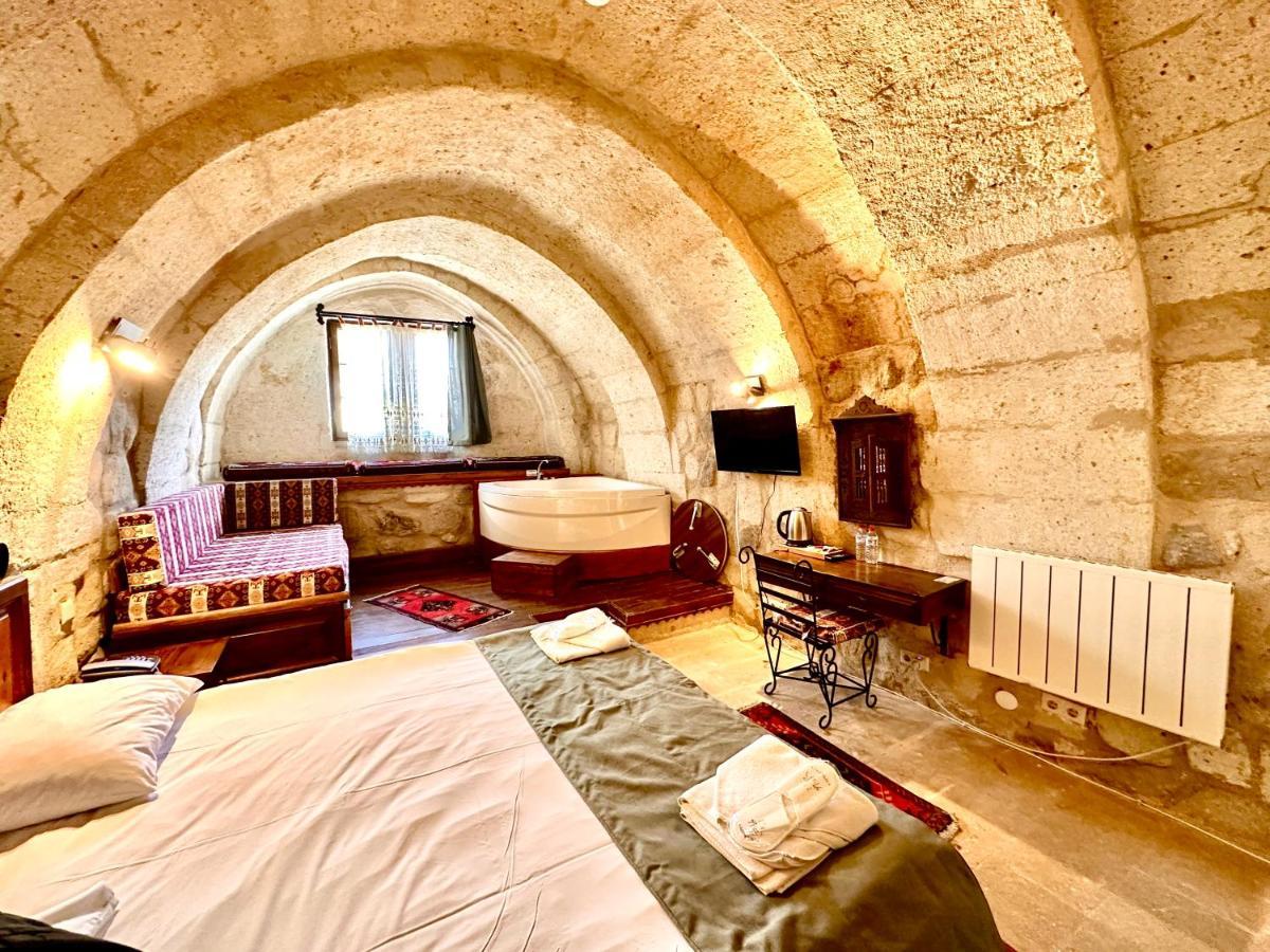 Harkasos Cave Hotel Юргюп Екстериор снимка