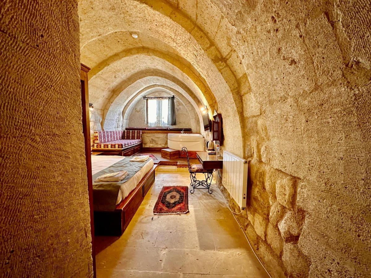 Harkasos Cave Hotel Юргюп Екстериор снимка