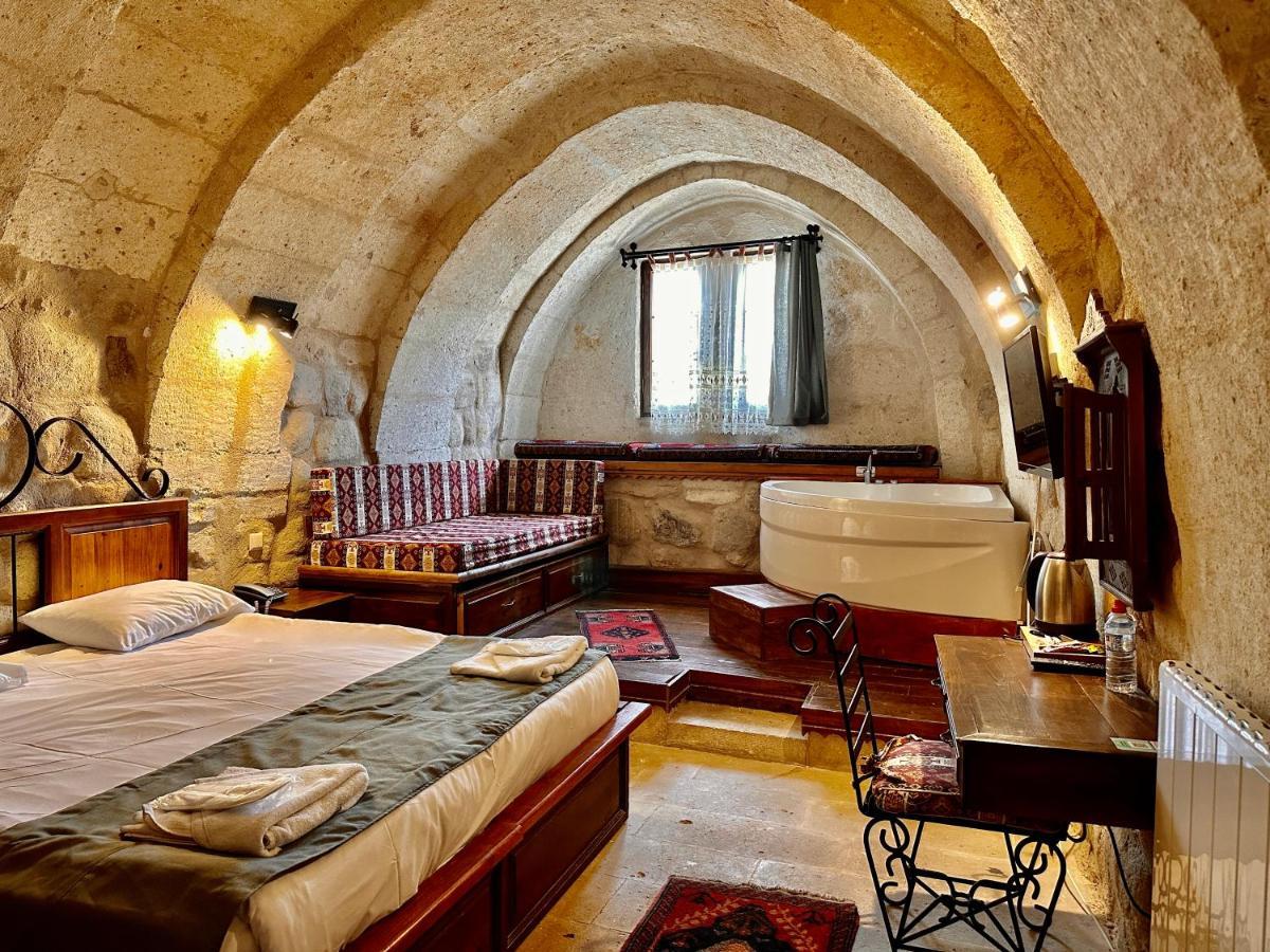 Harkasos Cave Hotel Юргюп Екстериор снимка