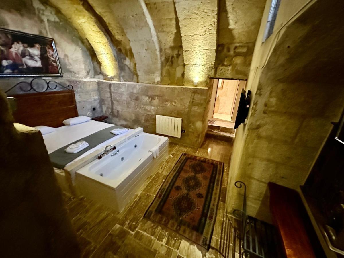 Harkasos Cave Hotel Юргюп Екстериор снимка